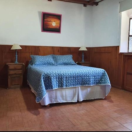 Quinta Maria Villa โลโบส ภายนอก รูปภาพ
